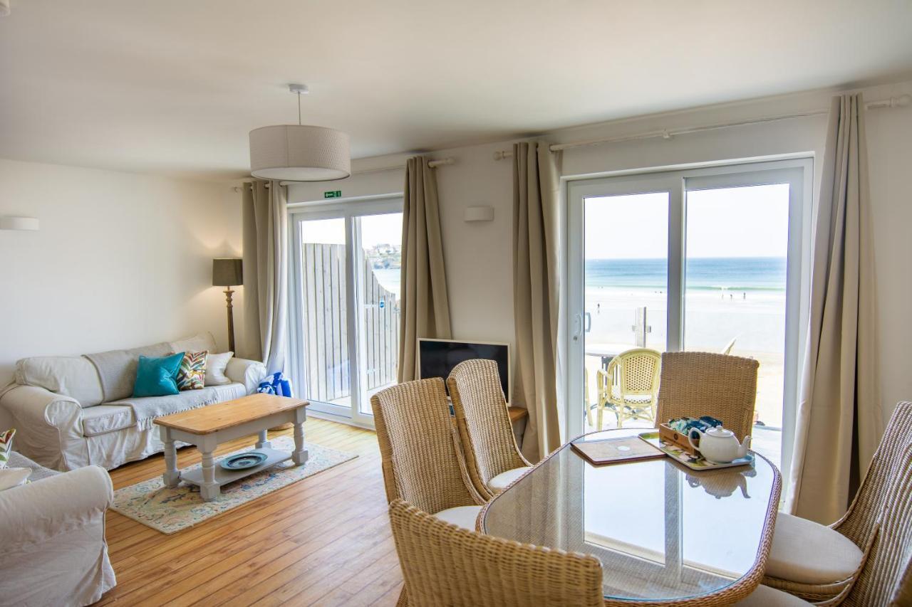 Tolcarne Beach Apartments New Quay Extérieur photo