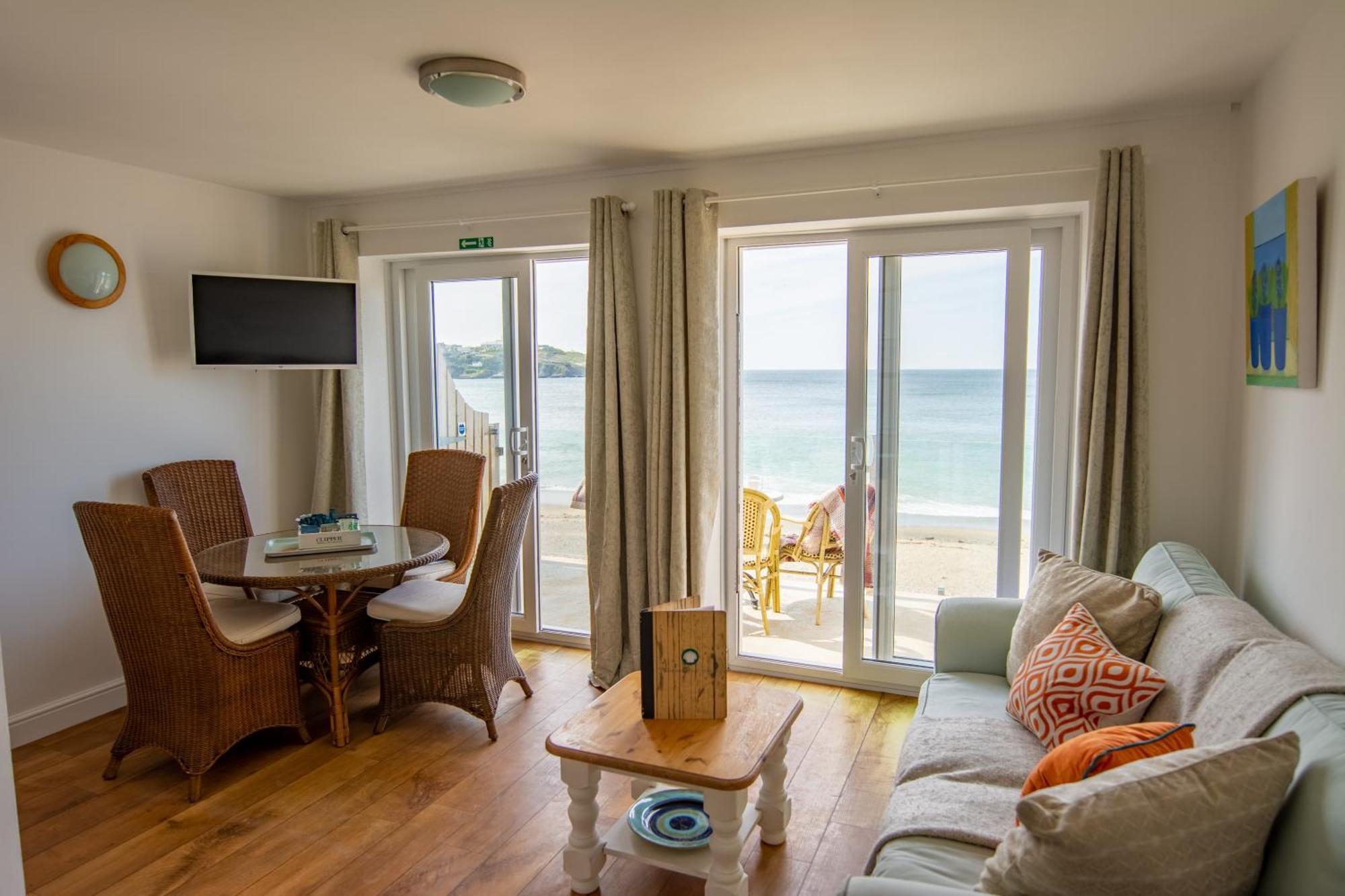 Tolcarne Beach Apartments New Quay Extérieur photo